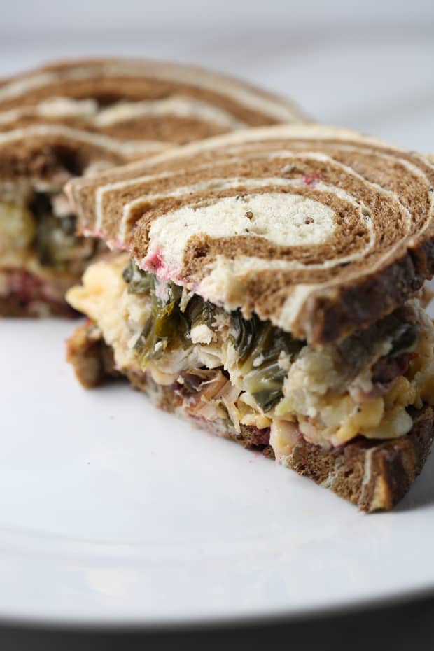 Delicious Thanksgiving Leftovers Sandwich - Food Flavorz